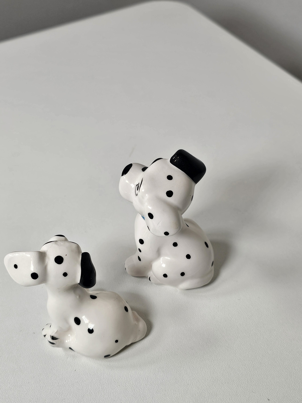 Disney White Dalmatian Ceramic Dog Figurine 2" Set Of 2 - Picture 3 of 6